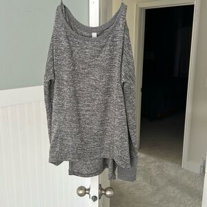 Lorna Jane light gray sweater